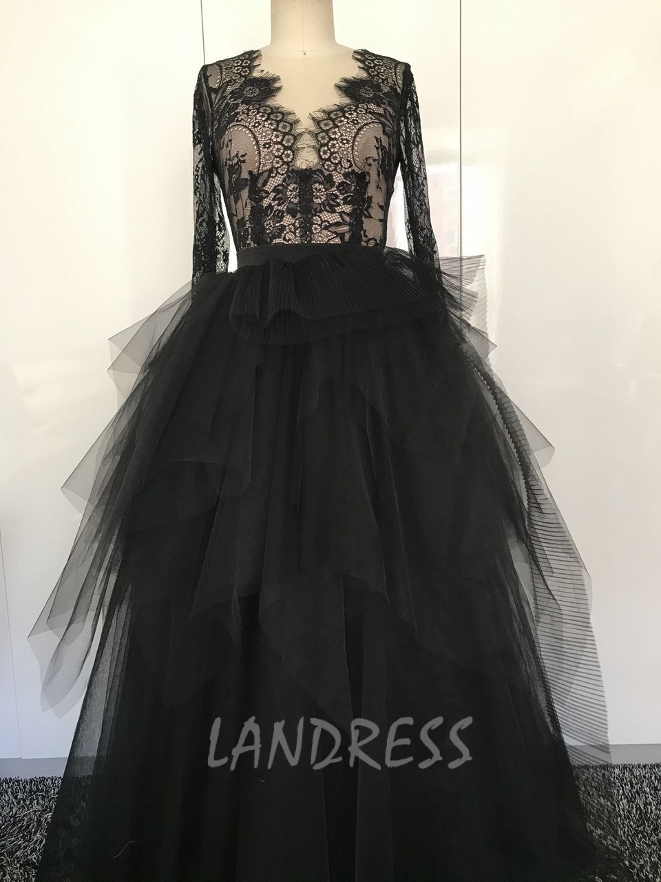 Black Wedding Dresses-Lavetir UK