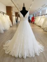 White A-line Wedding Dresses,V-neck Classic Bridal Dress,11556